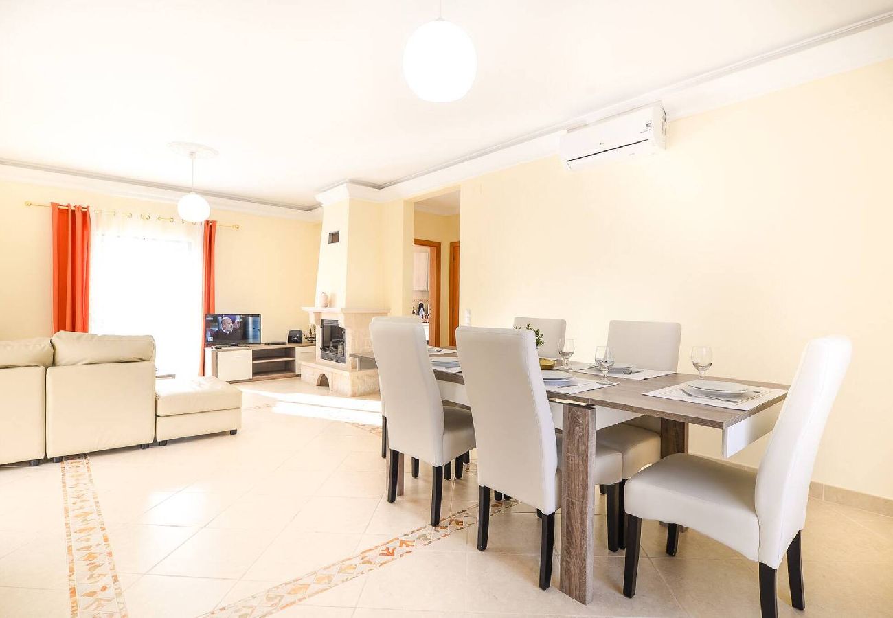 Villa em Alcantarilha - Alcantarilha