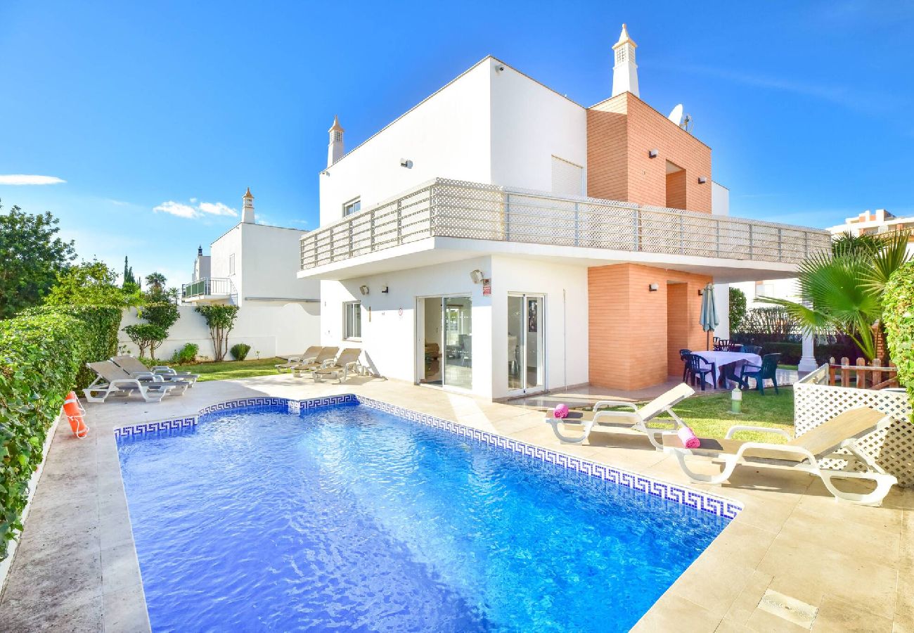 Villa em Albufeira - Alfarrobeira