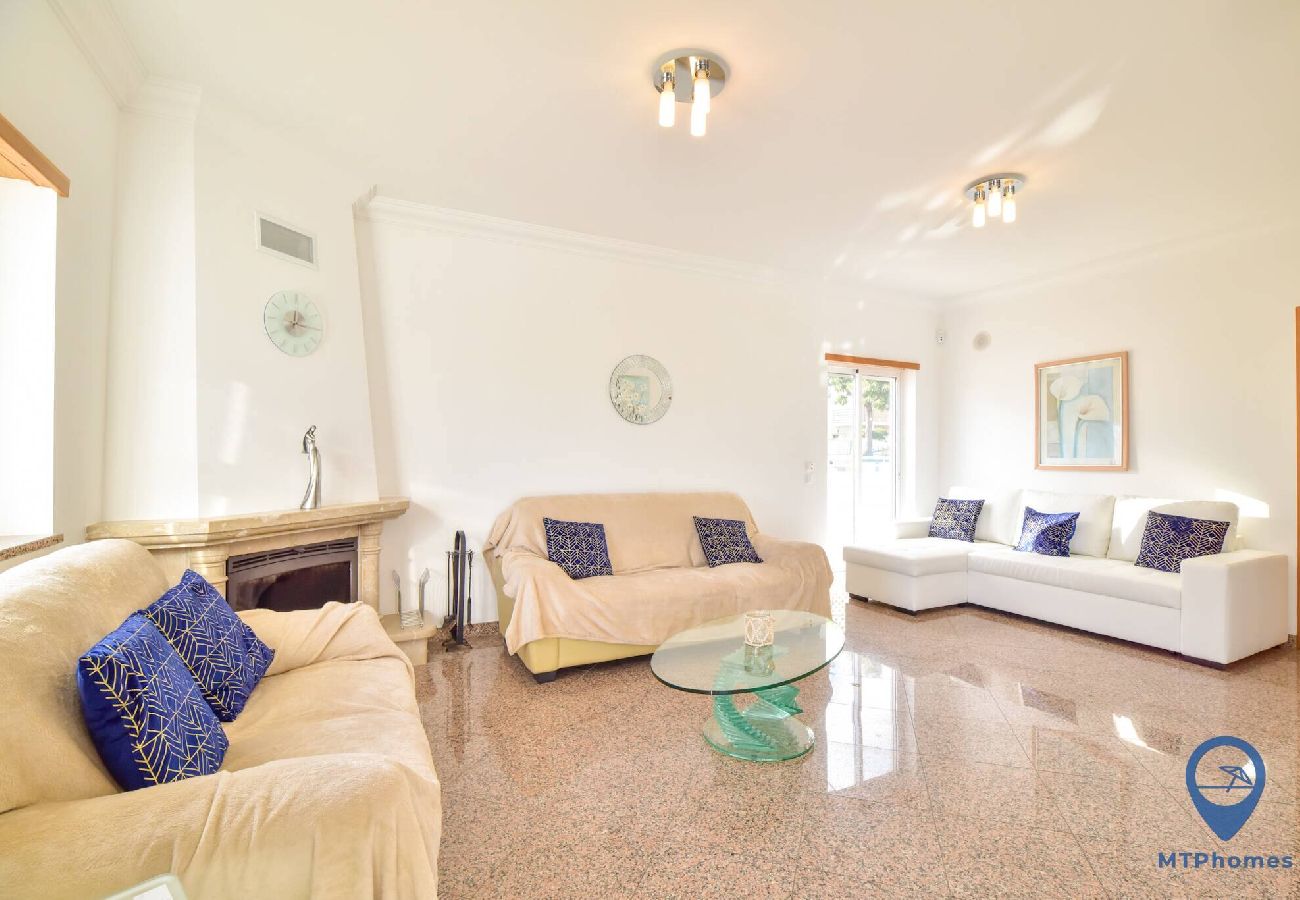 Villa em Albufeira - Alfarrobeira