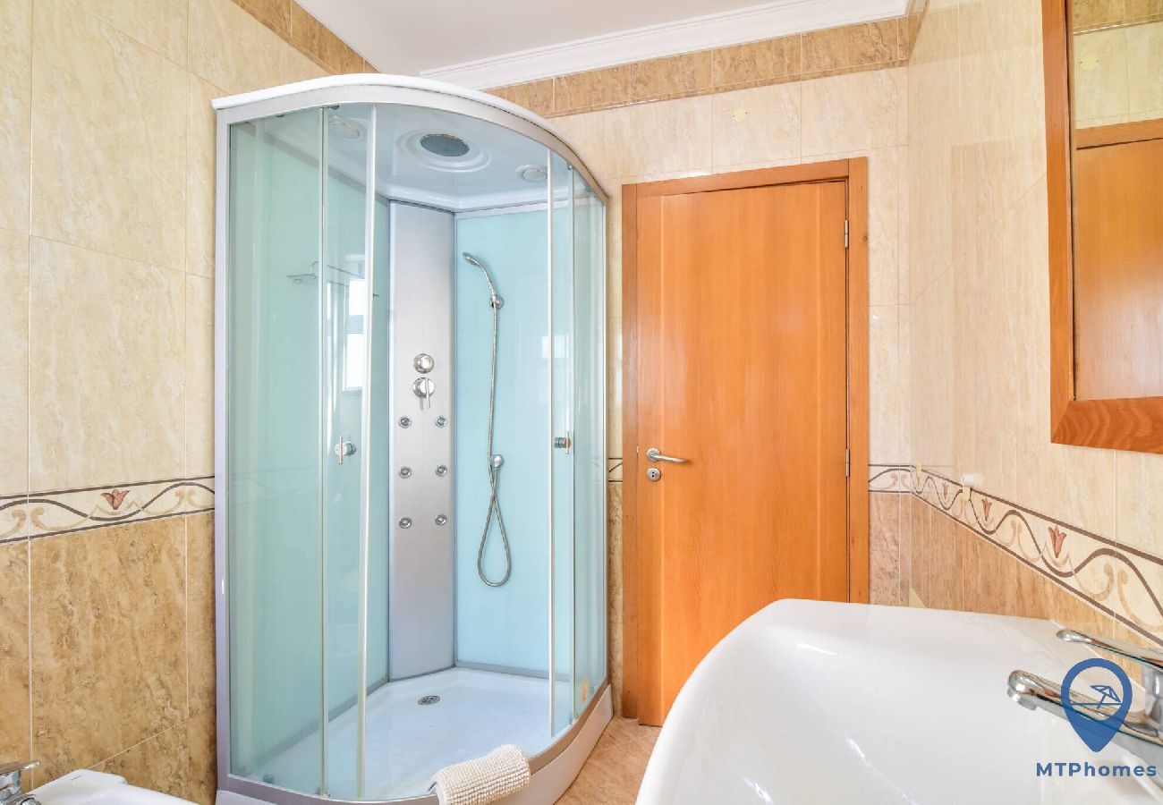 Villa in Albufeira - Alfarrobeira