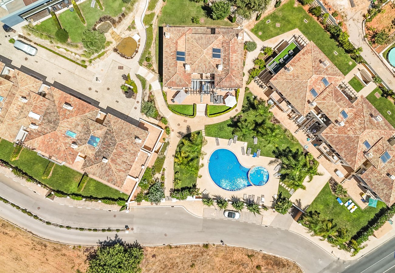 Huis in Albufeira - Vila Cascata