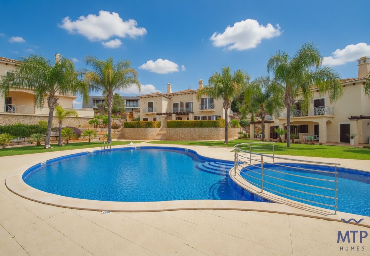 Huis in Albufeira - Vila Cascata