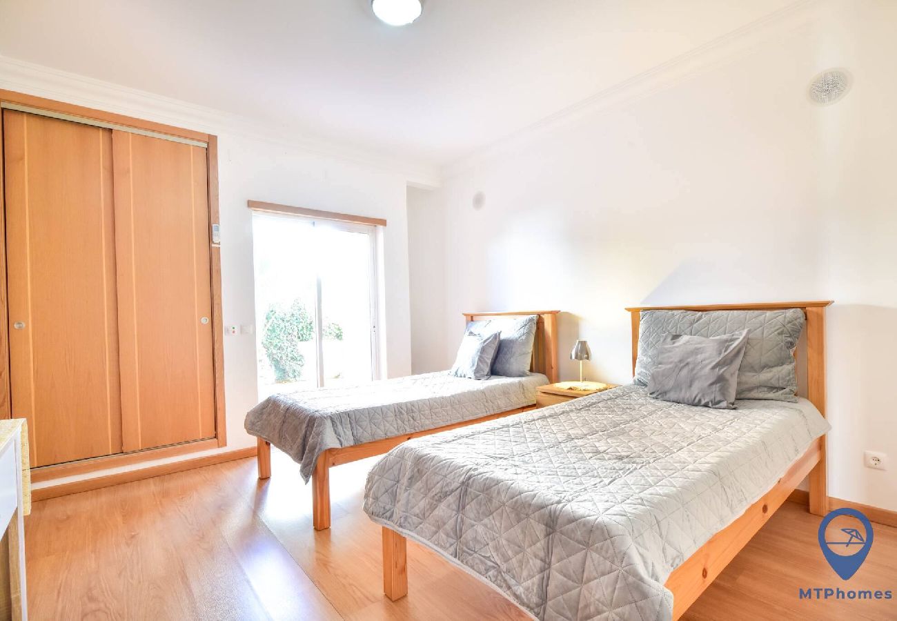 Villa en Albufeira - Alfarrobeira